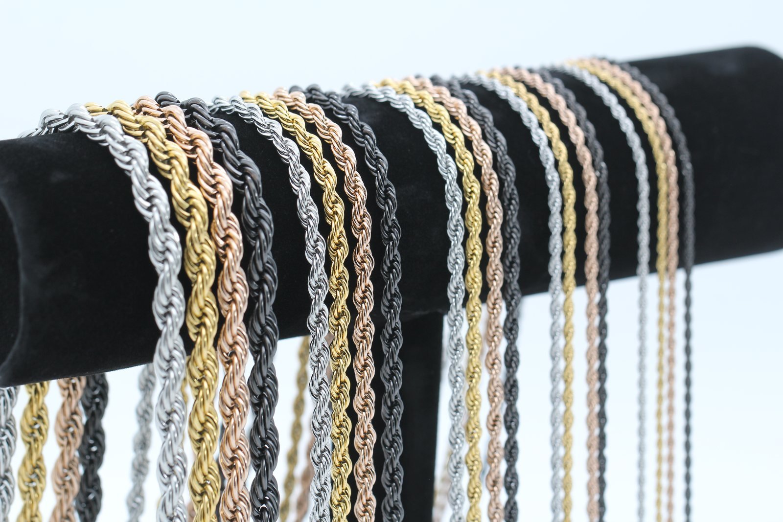 Stainless steel rope chains in natural steel, gold, rose gold and black colors