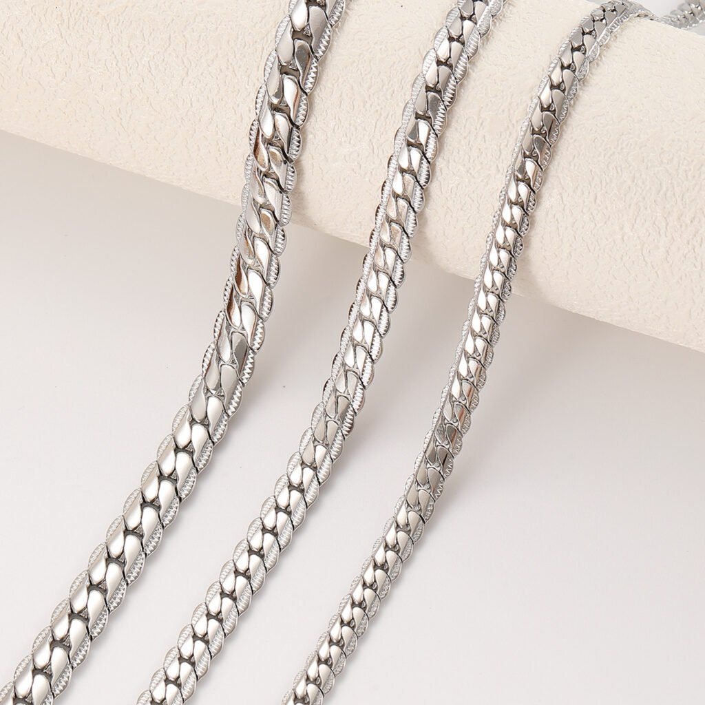 Dense NK chains with embossed link texture in three widths