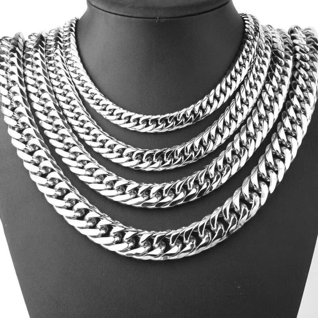 Double-woven six-side-ground Cuban chains with dense links and beveled facets