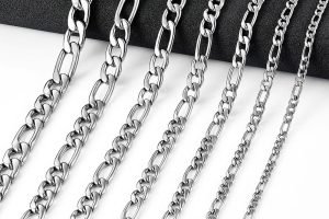 3:1 NK Figaro chains with three short links followed by one long link